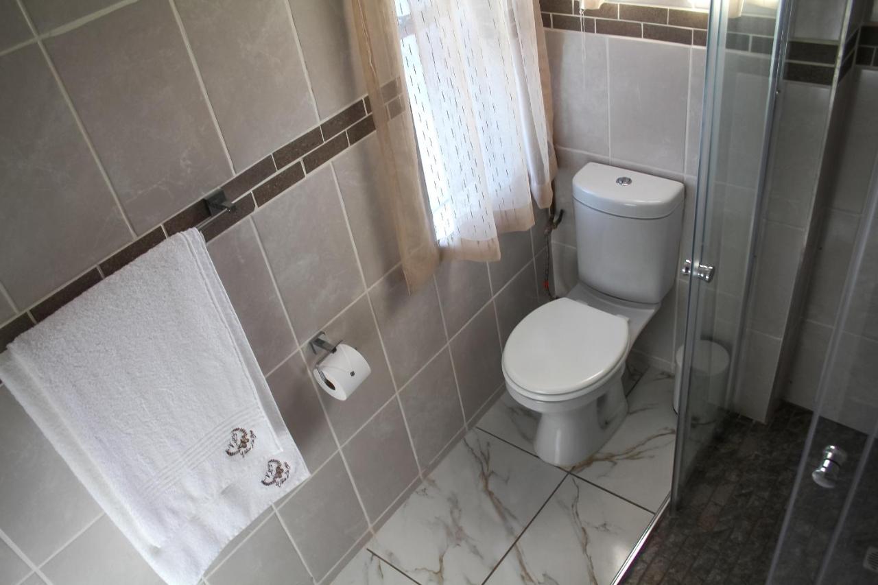 Villa La Sola B&B And Self-Catering Boksburg Bagian luar foto